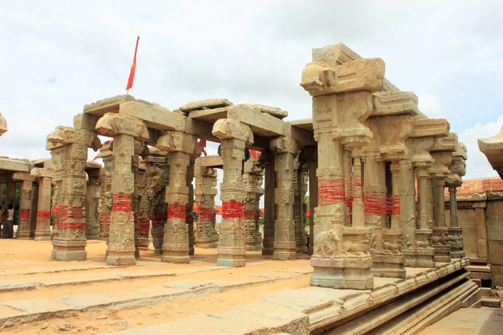 About Lepakshi temple