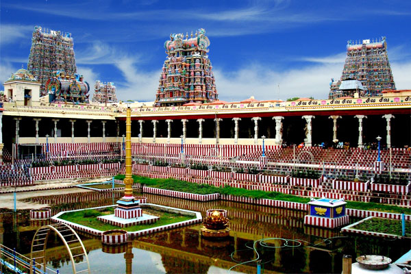 Meenakshi Amman Temple - Tourist places visit in india